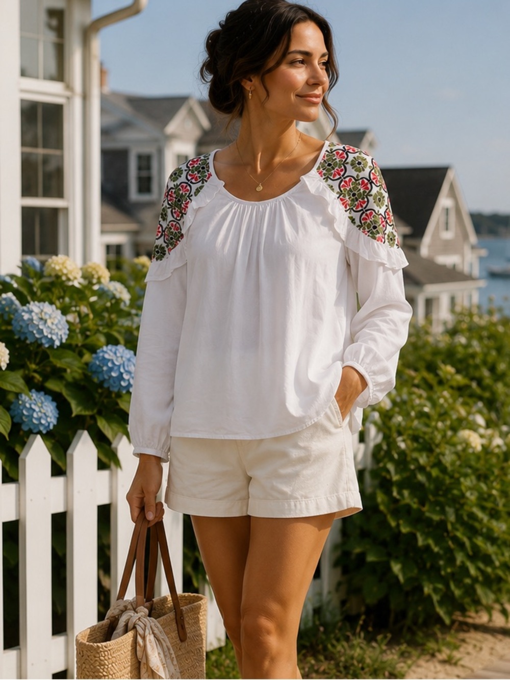 Crown & Ivy Embroidered Peasant Blouse White Floral 100% cotton Large